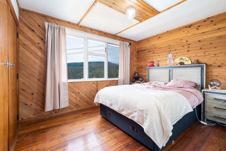 20 Tui Terrace Waipori Falls_10