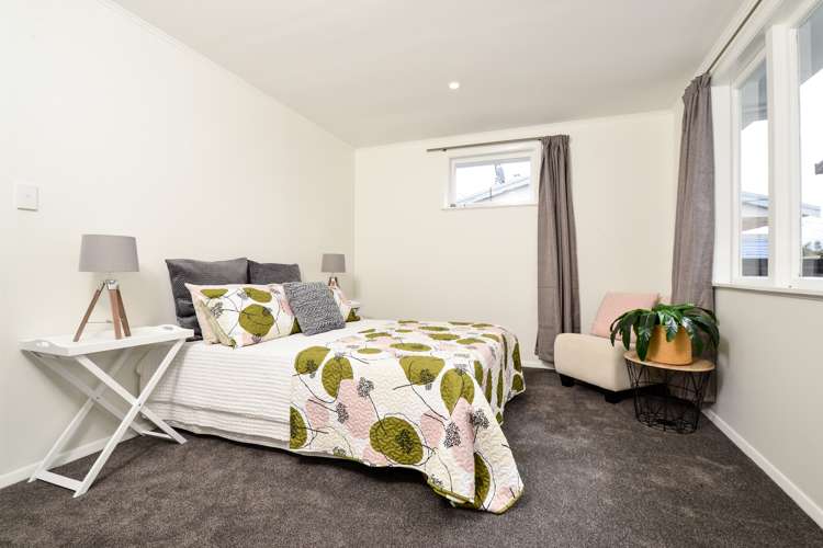 5 Morrison Crescent Glenview_6