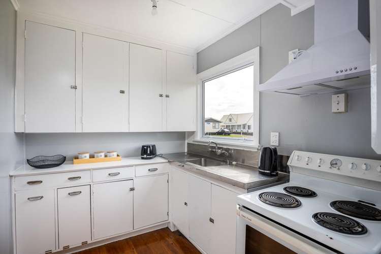 83 Hume Street Waitara_9