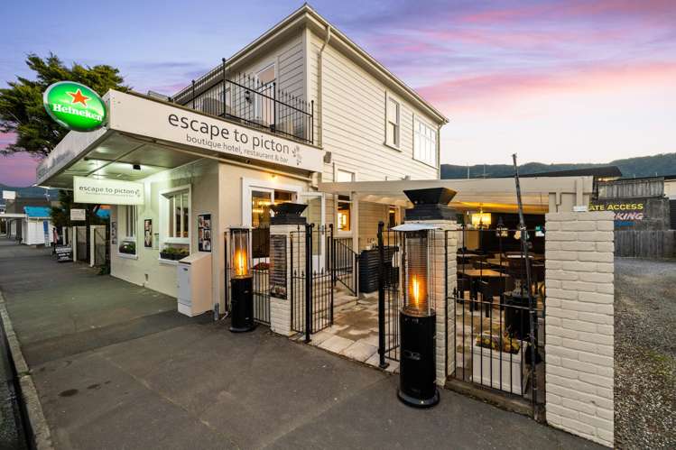 33 Wellington Street Picton_1