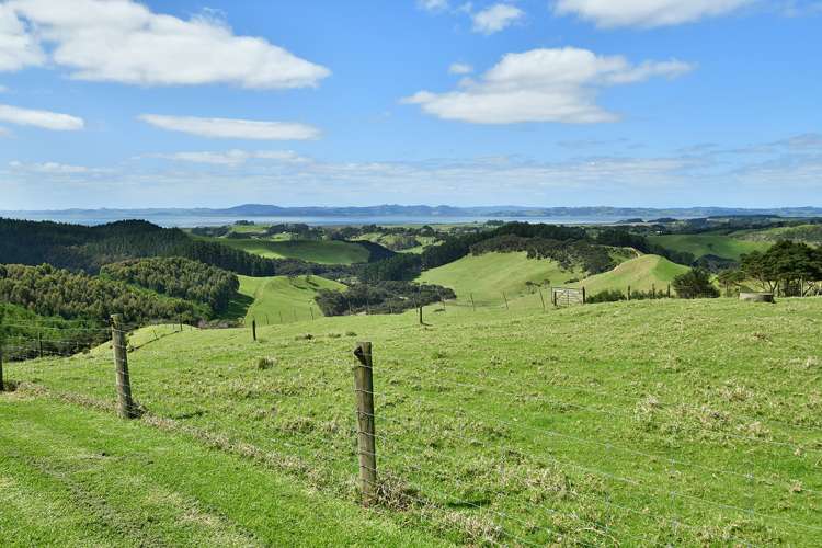 156 Te Kanae Road South Head_14