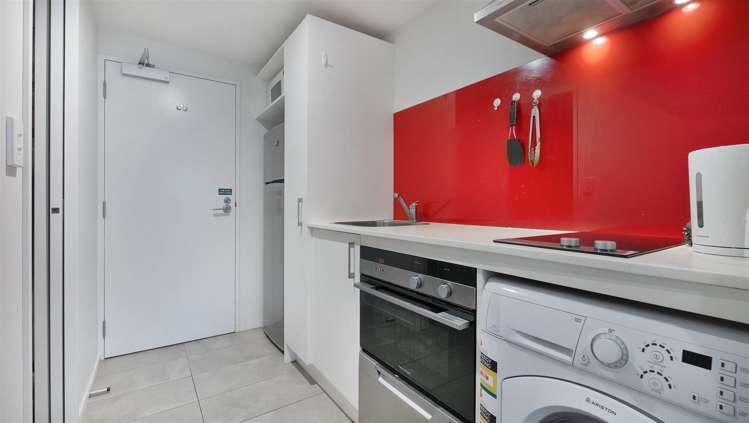 6/17 Bunyan Street Waltham_1