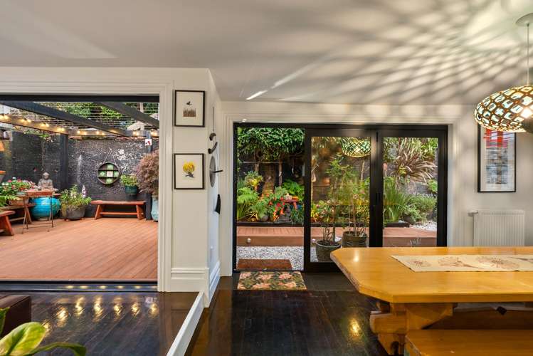 73 Austin Street Mount Victoria_28