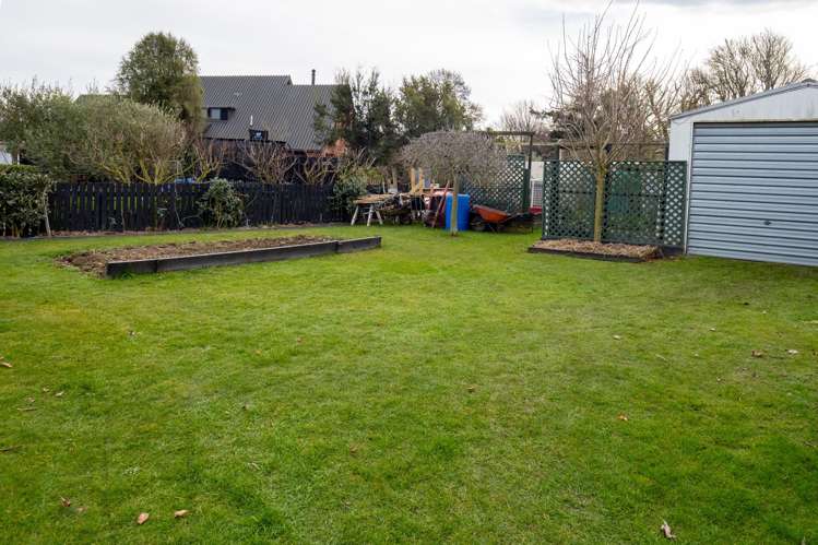 16 Falcon Drive Allenton_18