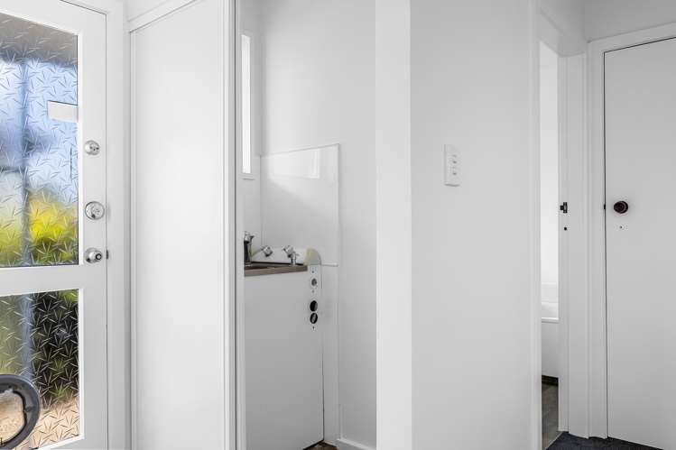 2/3 Quinton Place Bishopdale_11