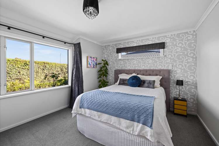 6 Barcroft Street Frimley_13