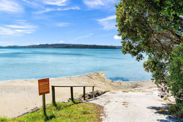 47 Pyle Road West One Tree Point_29