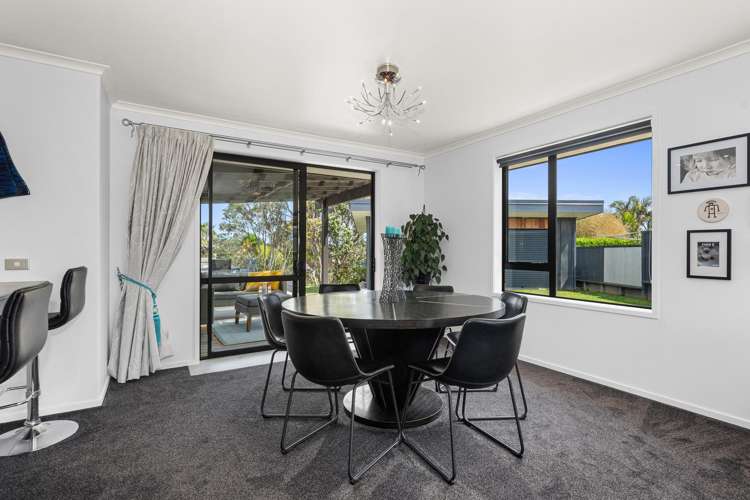 16 North Crest Drive Onerahi_5