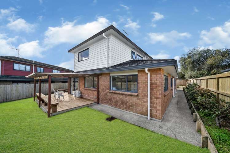 2/12 Solana Court Botany Downs_26