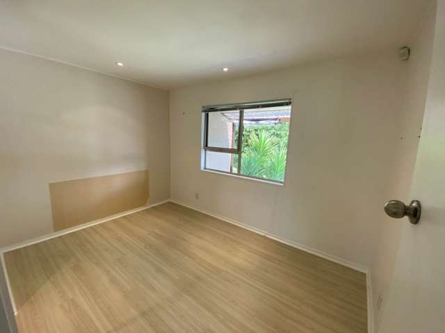 2/44 Howe Street Howick_1