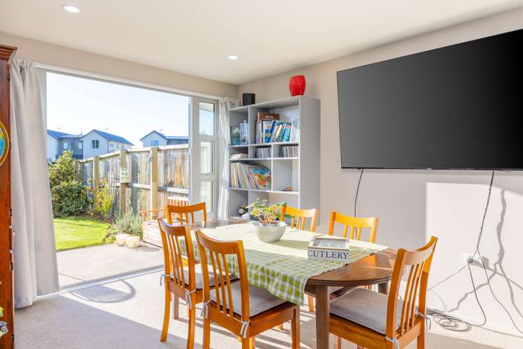 9 Eric Adam Way Linwood_4