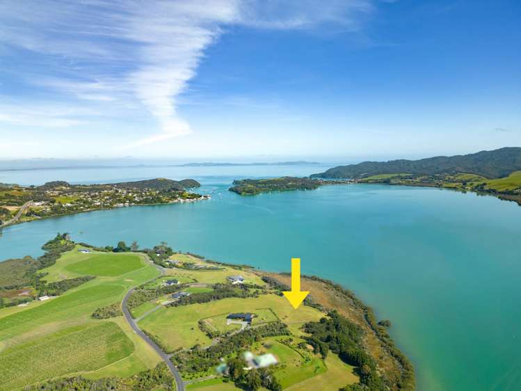 22/2958 State Highway 10 Paewhenua Island_8