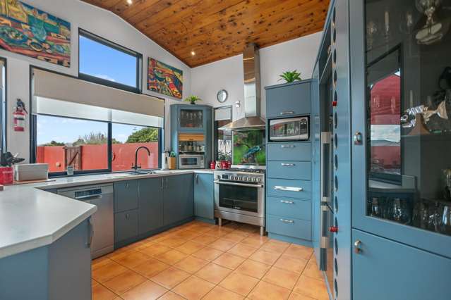 13 Edward Payton Grove Pukehangi_4