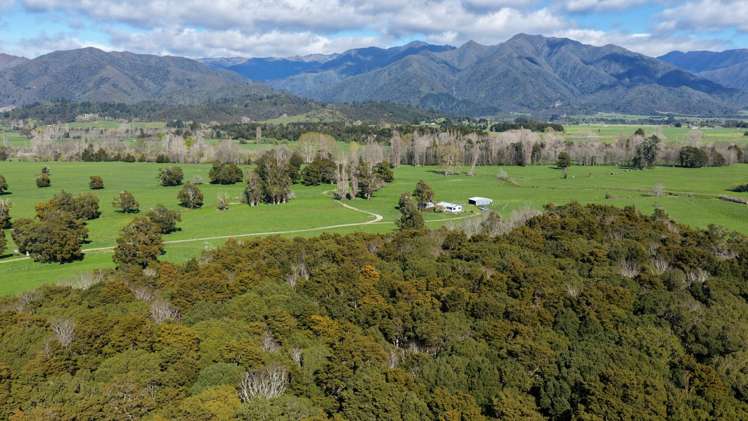 84 Loop Road East Takaka_15