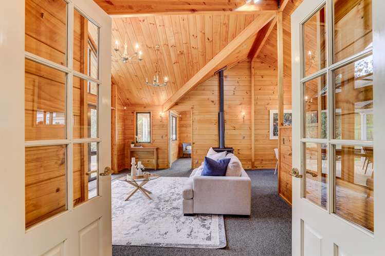 12 Pickwick Road Otamatea_9