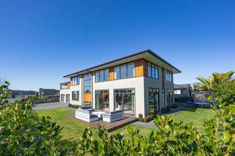 2 Pitoitoi Drive Riverhead_2