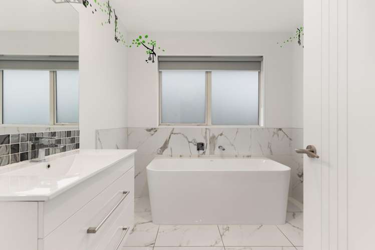 21 Bronco Drive Aidanfield_10