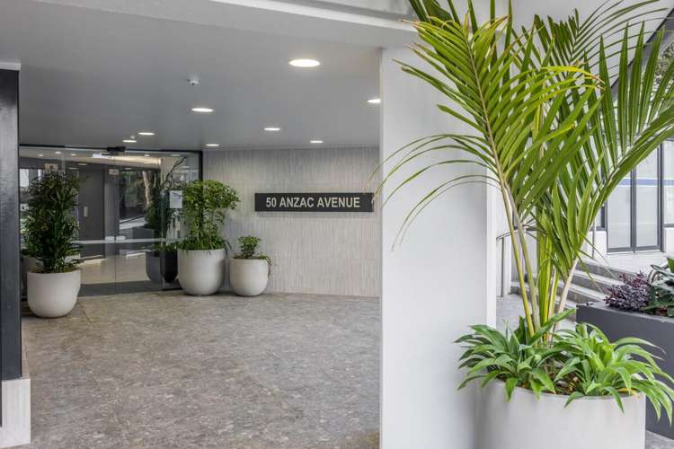 50 Anzac Ave City Centre_24