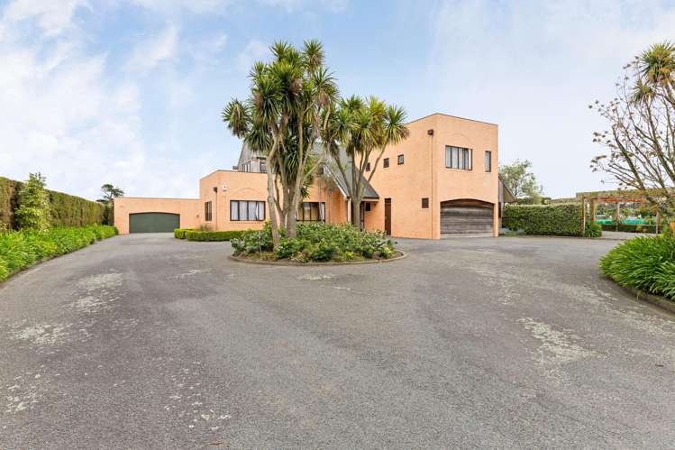 75 Arnott Street and part there of 75A Reid Line West Feilding_6