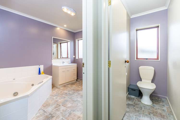 6 Wychbury Court Rototuna North_15