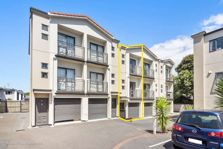 14/346 Oceanbeach Road Mount Maunganui_1