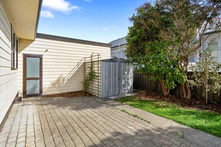 2 Brydon Way The Wood_15