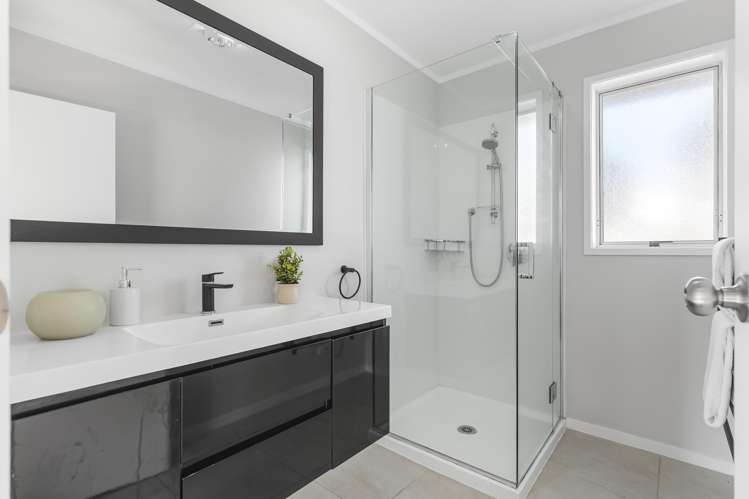 2/15 Sherie Place Howick_12