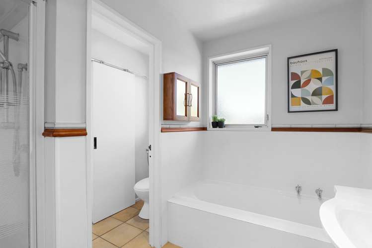 2 Kahukura Road Hei Hei_18