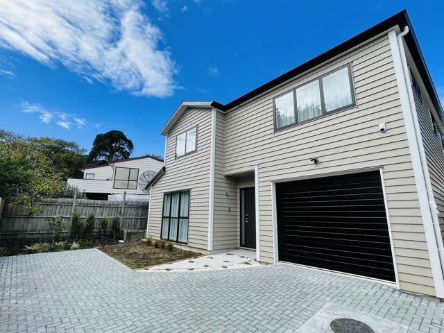 Modern One-Year-Old Five-Bedroom Home in Macleans College Zone