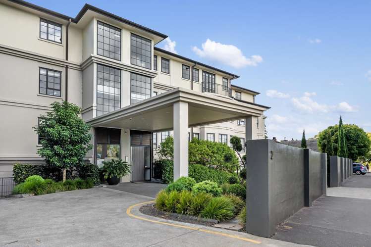 10/2 Bassett Road Remuera_22