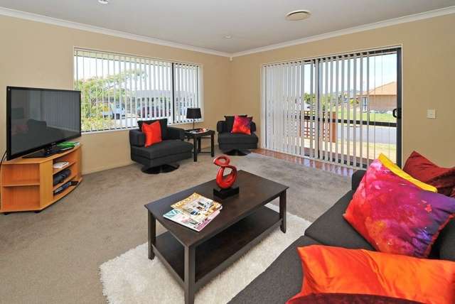 1 Tir Conaill Avenue Flat Bush_1