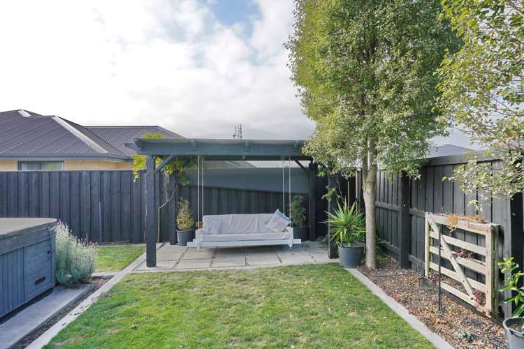 9 Sunline Avenue Lincoln_15