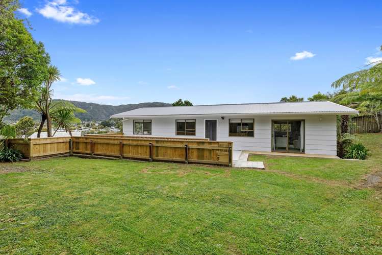 8 Bogle Grove Stokes Valley_22