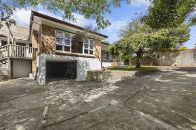 364 Cobham Drive_2