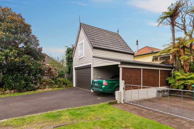 18a Lewis Road Lynmore_1