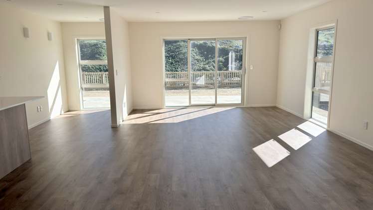 41 Crompton Avenue_5