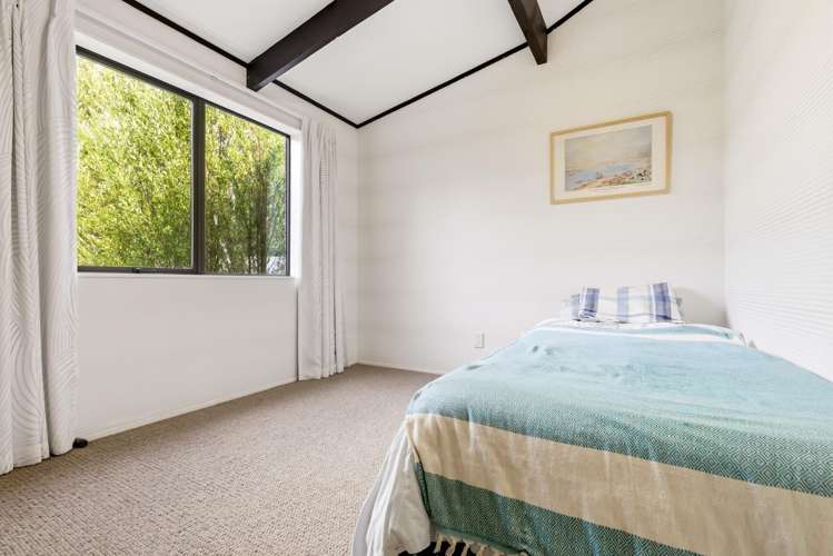 32 Charles Crescent Rainbow Point_12