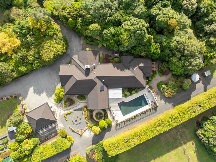 61 Puketutu Road Bombay_3