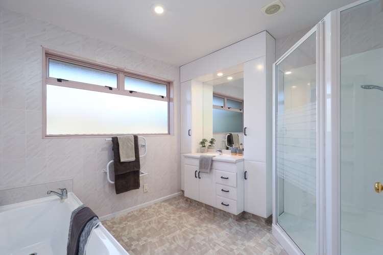 7 Bremner Crescent Stoke_12