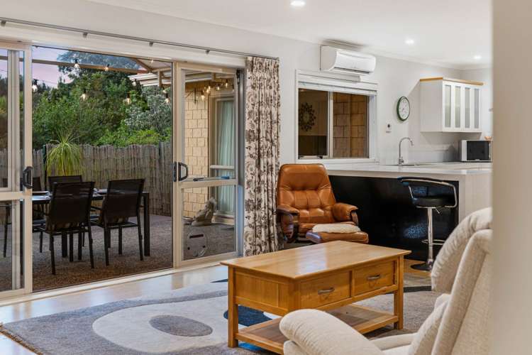 48 Jelas Road Red Beach_13