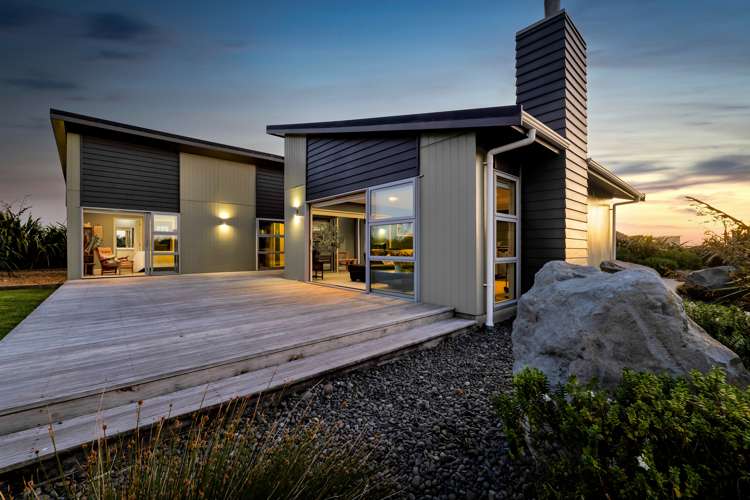 265 Tai Road Opunake_17