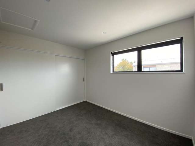 2/2 Sturges Avenue 10057_4