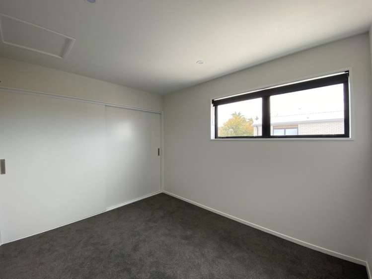 2/2 Sturges Avenue 10057_4