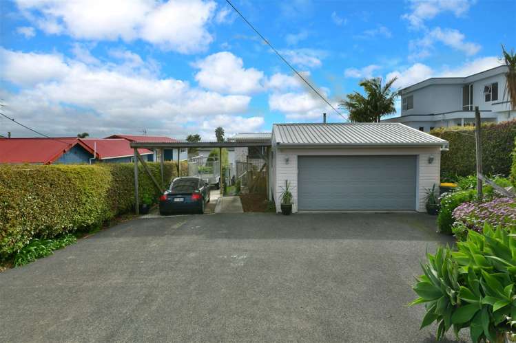 1300 Whangaparaoa Road Army Bay_1