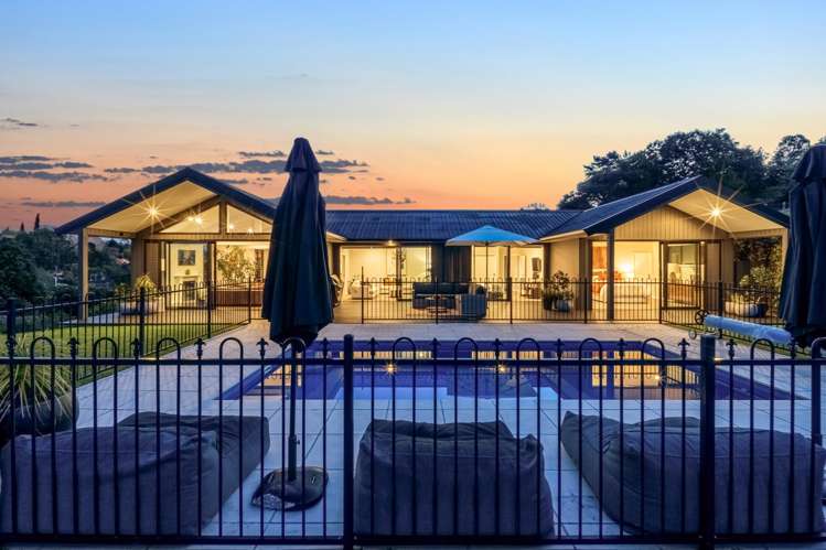226 Whitford Road Whitford_28