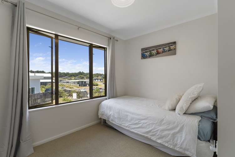 9 Mariri Place Waitarere Beach_13