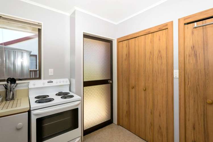 2/27 Henry Street Blenheim Central_5