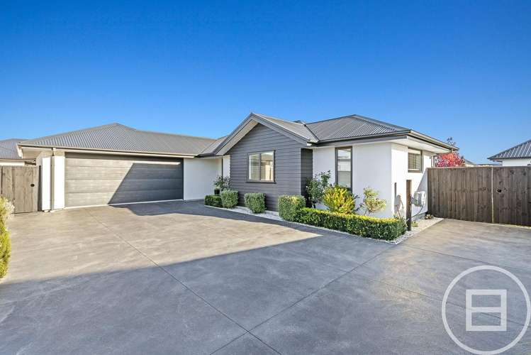 25 Vitalia Crescent Lincoln_23