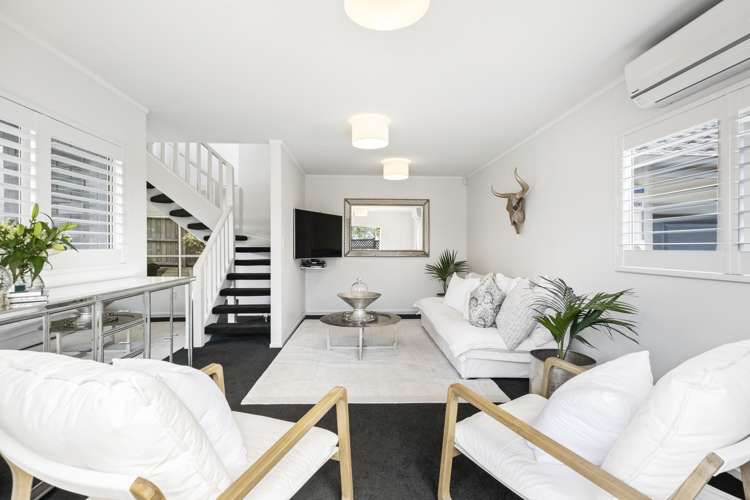 2/39 Simmental Crescent Somerville_6