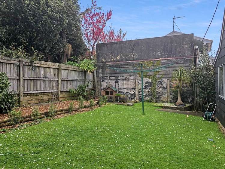 4 High Street Devonport_15